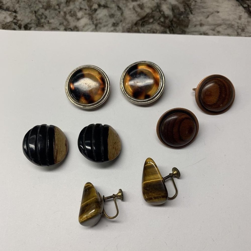 Lot Of 4 Vintage - Modern Clip On Clip-on Screw On Costume Earrings